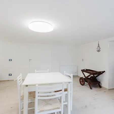 Apartman Villino Elvira *